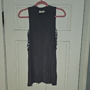 Lucy Love Charcoal Gray Top